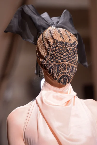 Look 26